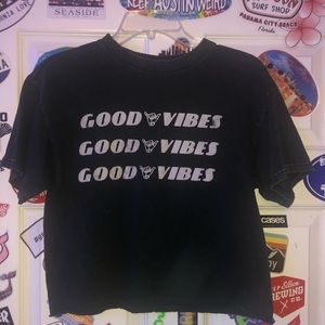 “GOOD VIBES” 🤟🏼CROP TOP!!🔥🔥